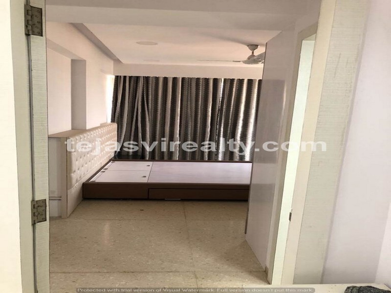 4bhk flat for rent in Juhu Mumbai
